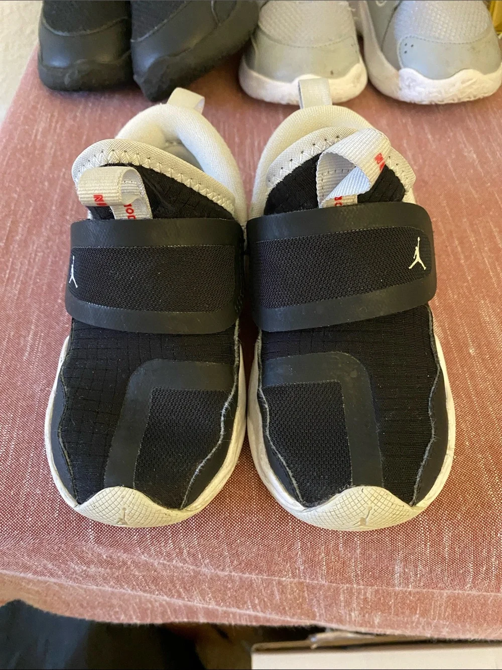Nike easy off